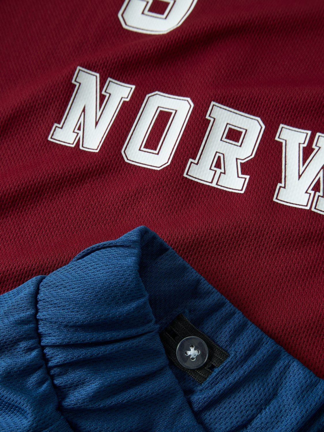 model_shot-front_full